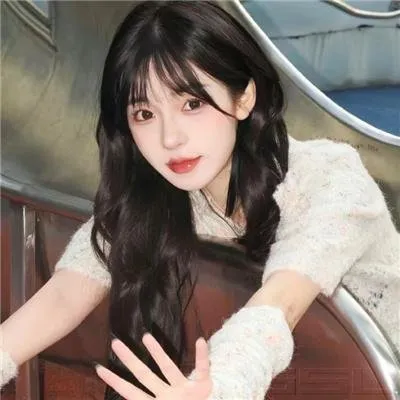 娱乐圈高甜喜剧《触及真心》1080P在线：过气女星给冷面律师当秘书，鬼怪CP再续前缘