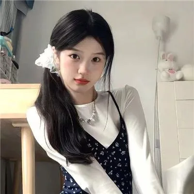 【深夜美食】《爱吃拉面的小泉同学》早见明里：为了吃遍全日本最好吃的拉面，女高中生的狂热日常